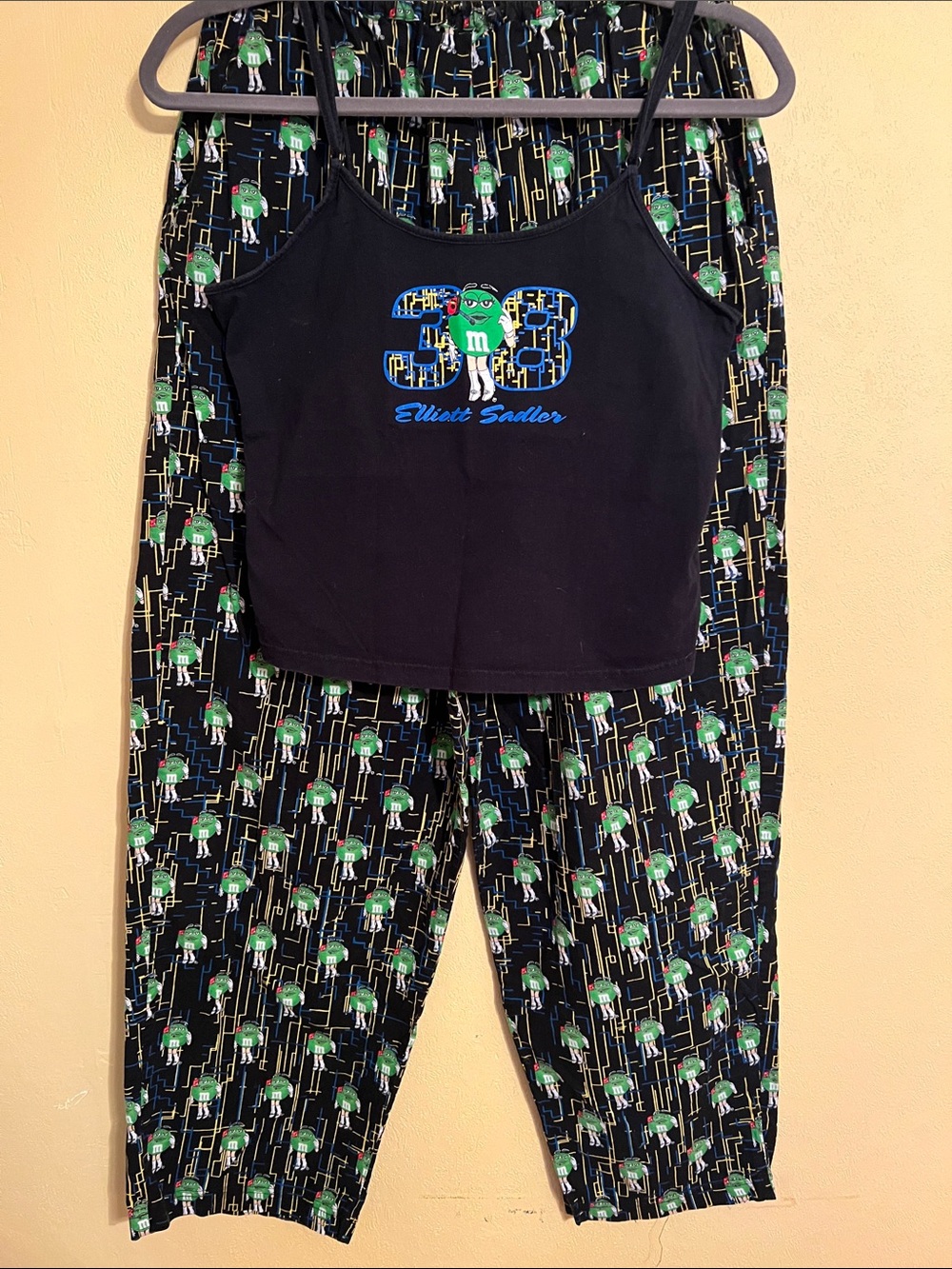 Black & Green Graphic Pajama Set - Women's Tank Top & Printed Pants